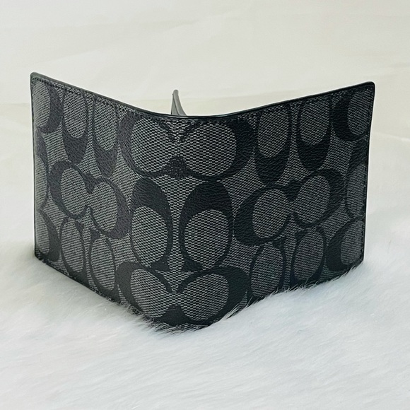 NWT Coach compact ID Wallet In Signature Canvas - Picture 6 of 10